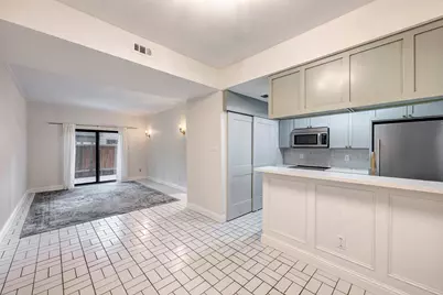 11711 Memorial Drive #683, Houston, TX 77024 - Photo 6