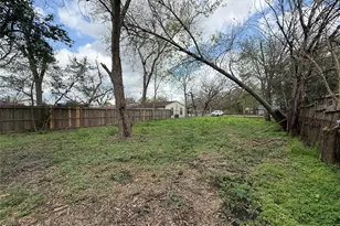 242 Woolworth St, Houston, TX 77020 - Photo 1