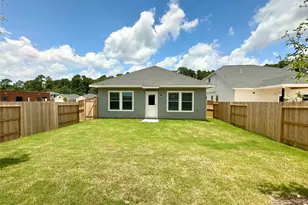 12164 Ridge Top Dr, Conroe, TX 77304 - Photo 14