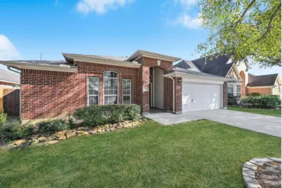 10002 Forest Spring Lane, Pearland, TX 77584 - Photo 2