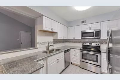 2574 Marilee Lane #4, Houston, TX 77057 - Photo 32