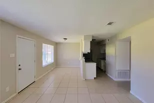 3206 Lobit Dr, Dickinson, TX 77539 - Photo 2