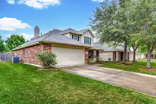 16935 Hampton Glen Ct, Houston, TX 77083 - Photo 2