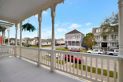 1604 Ave L #Up, Galveston, TX 77550 - Photo 4