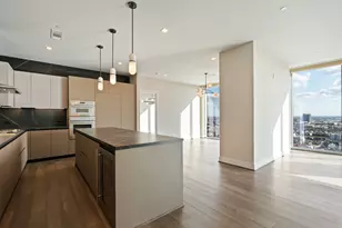 1711 Allen Pkwy, Houston, TX 77019 - Photo 2