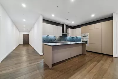 1711 Allen Parkway #2403, Houston, TX 77019 - Photo 2