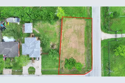 8002 Meadowbrook Drive, Hitchcock, TX 77563 - Photo 4