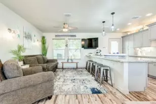 117 Tarpon Ave, Galveston, TX 77550 - Photo 4