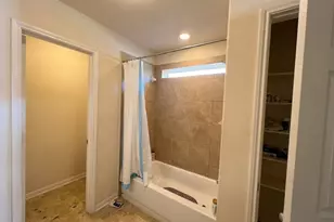 8135 Quiet Prairie Trail, Houston, TX 77049 - Photo 8