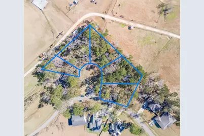 25 Holly Springs Dr, Conroe, TX 77302 - Photo 2