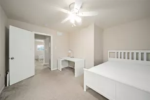 515 Tallowood Rd, Houston, TX 77024 - Photo 12
