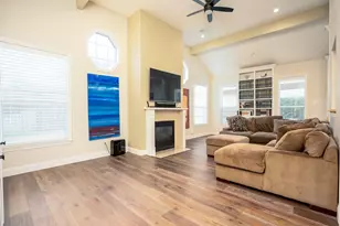 8915 Wallington Dr, Houston, TX 77096 - Photo 18