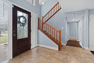 2019 Braesmeadow Ln, Sugar Land, TX 77479 - Photo 12