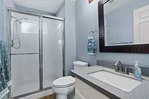 2019 Braesmeadow Ln, Sugar Land, TX 77479 - Photo 22