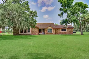 7594 County Rd 684C, Sweeny, TX 77480 - Photo 2