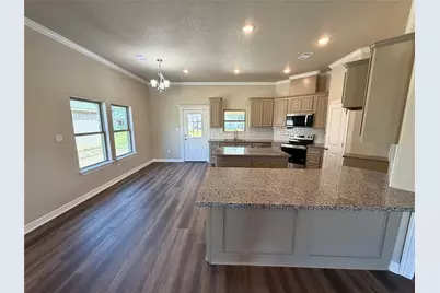 1039 S Anderson Street, Angleton, TX 77515 - Photo 8