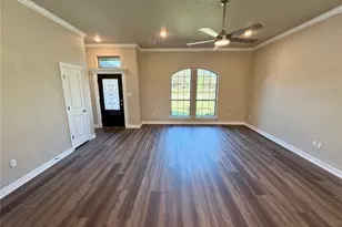 1039 S Anderson St, Angleton, TX 77515 - Photo 6