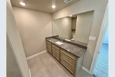 1039 S Anderson Street, Angleton, TX 77515 - Photo 22