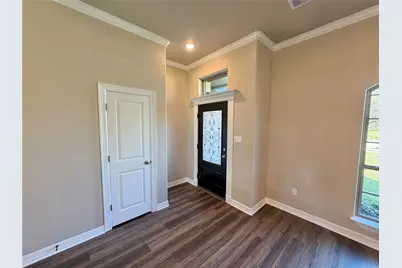 1039 S Anderson Street, Angleton, TX 77515 - Photo 2