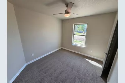 1039 S Anderson Street, Angleton, TX 77515 - Photo 16