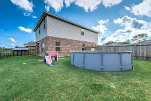 305 Bryan Wy, Angleton, TX 77515 - Photo 30