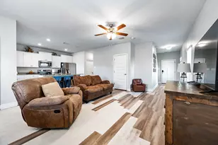 305 Bryan Wy, Angleton, TX 77515 - Photo 10