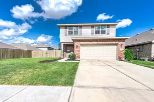 305 Bryan Wy, Angleton, TX 77515 - Photo 1