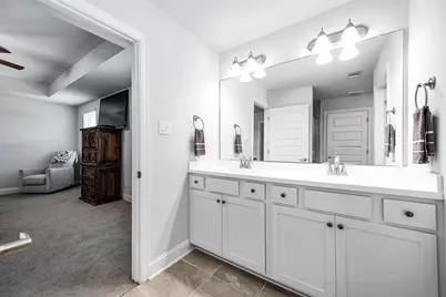 305 Bryan Way, Angleton, TX 77515 - Photo 4