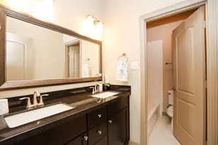 6705 Woodbend Park S, Houston, TX 77055 - Photo 32