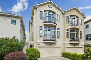 715 Birdsall St, Houston, TX 77007 - Photo 2