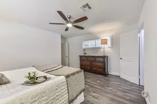 5470 Darnell St, Houston, TX 77096 - Photo 14