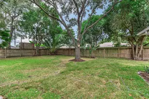 5470 Darnell St, Houston, TX 77096 - Photo 32