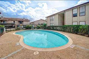 8315 Jorine Dr, Houston, TX 77036 - Photo 2