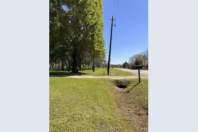 2257 County Road 6026, Dayton, TX 77535 - Photo 2