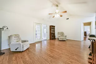 823 Townley St, Channelview, TX 77530 - Photo 6