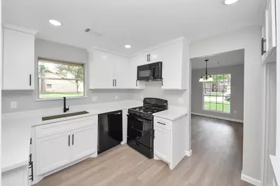 2402 Rolling Glen Drive, Spring, TX 77373 - Photo 12