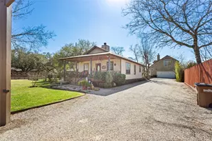 3414 Ave C, Dickinson, TX 77539 - Photo 4