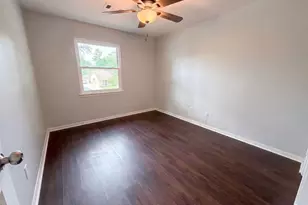 16121 Lakeview Dr, Jersey Village, TX 77040 - Photo 18