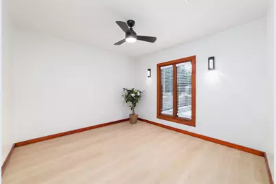 11411 Ash Creek Drive, Houston, TX 77043 - Photo 22