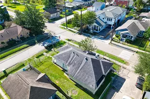 1110 Mathis St, Houston, TX 77009 - Photo 10