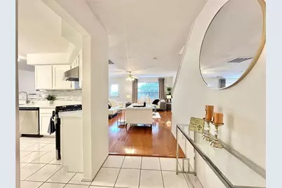 8223 Golf Green Circle, Houston, TX 77036 - Photo 4