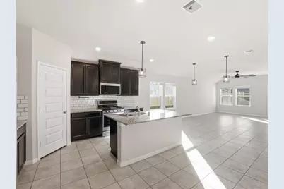 10105 Waterwall Lane, Texas City, TX 77591 - Photo 6