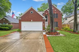 2010 White Oaks Hills Ln, Houston, TX 77339 - Photo 1