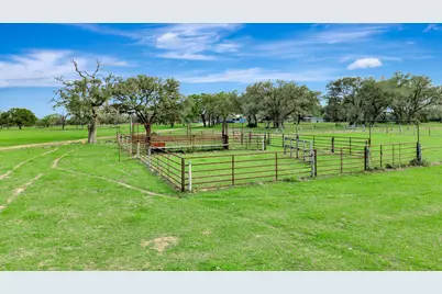 16297B State Highway 111 E, Yoakum, TX 77995 - Photo 22