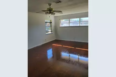 4418 Gallagher Drive, Houston, TX 77045 - Photo 8