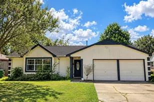 11010 Sageriver Dr, Houston, TX 77089 - Photo 1