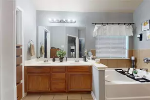 315 Crosby Village Dr, Crosby, TX 77532 - Photo 10