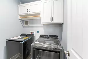 9495 Jutland Rd, Houston, TX 77033 - Photo 12