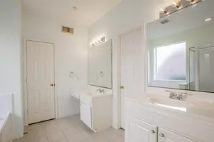 4823 Zachary Ln, Sugar Land, TX 77479 - Photo 16
