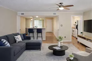 8351 Ariel St, Houston, TX 77074 - Photo 2